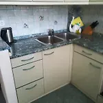 & Stare 2* בוהין