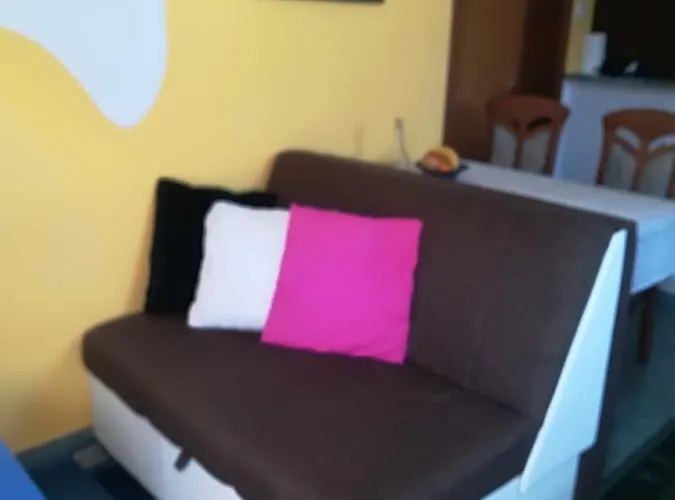 & Stare Hiša za goste 2*